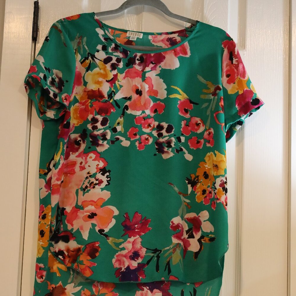 Green Floral Blouse Size Medium